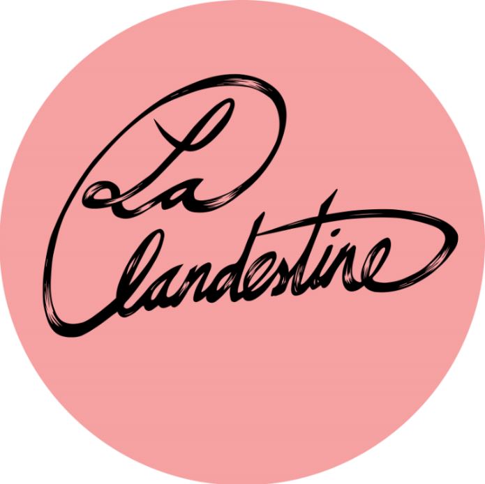 Le logo de l’école de danse La Clandestine